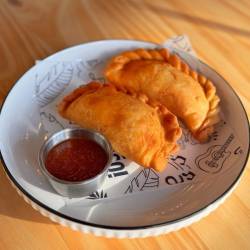 EMPANADAS DE COSTILLA